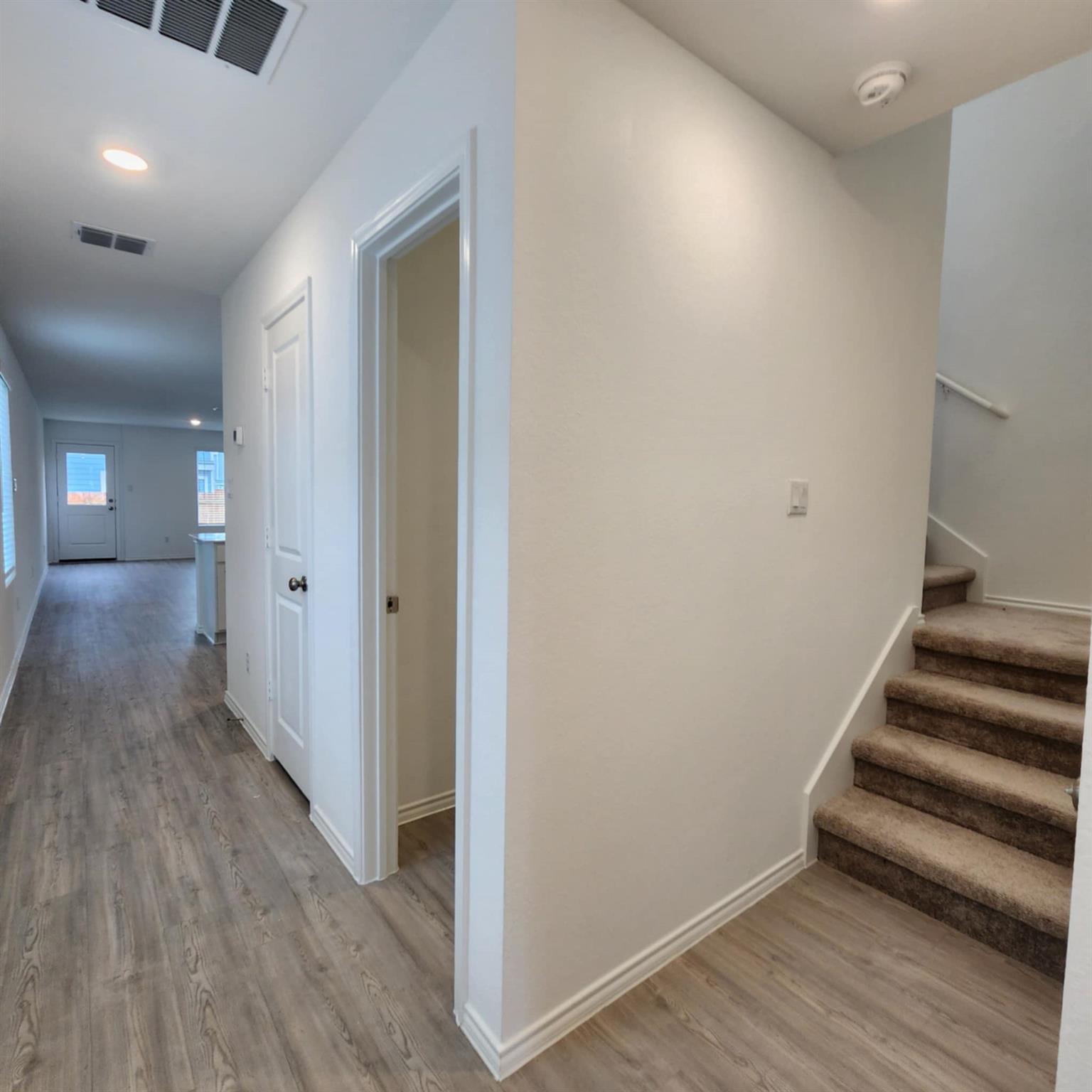 543 Commander Abbott Drive Jarrell TX 76537