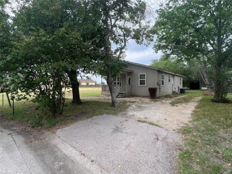1310 Torres Street Lockhart TX 78644