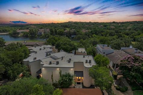 1 Crystal Springs Court The Hills TX 78738