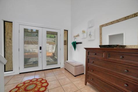 1 Crystal Springs Court The Hills TX 78738
