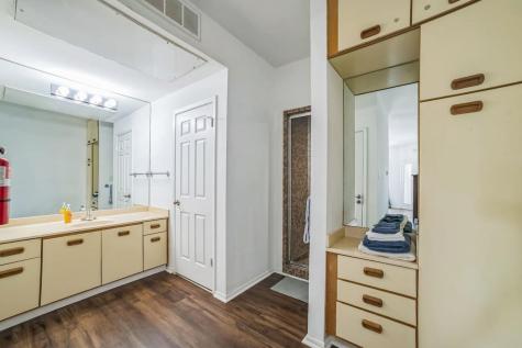 1 Crystal Springs Court The Hills TX 78738