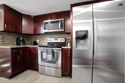 1 Crystal Springs Court The Hills TX 78738