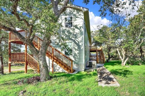 207 Oakwood Loop San Marcos TX 78666