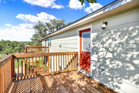 207 Oakwood Loop San Marcos TX 78666