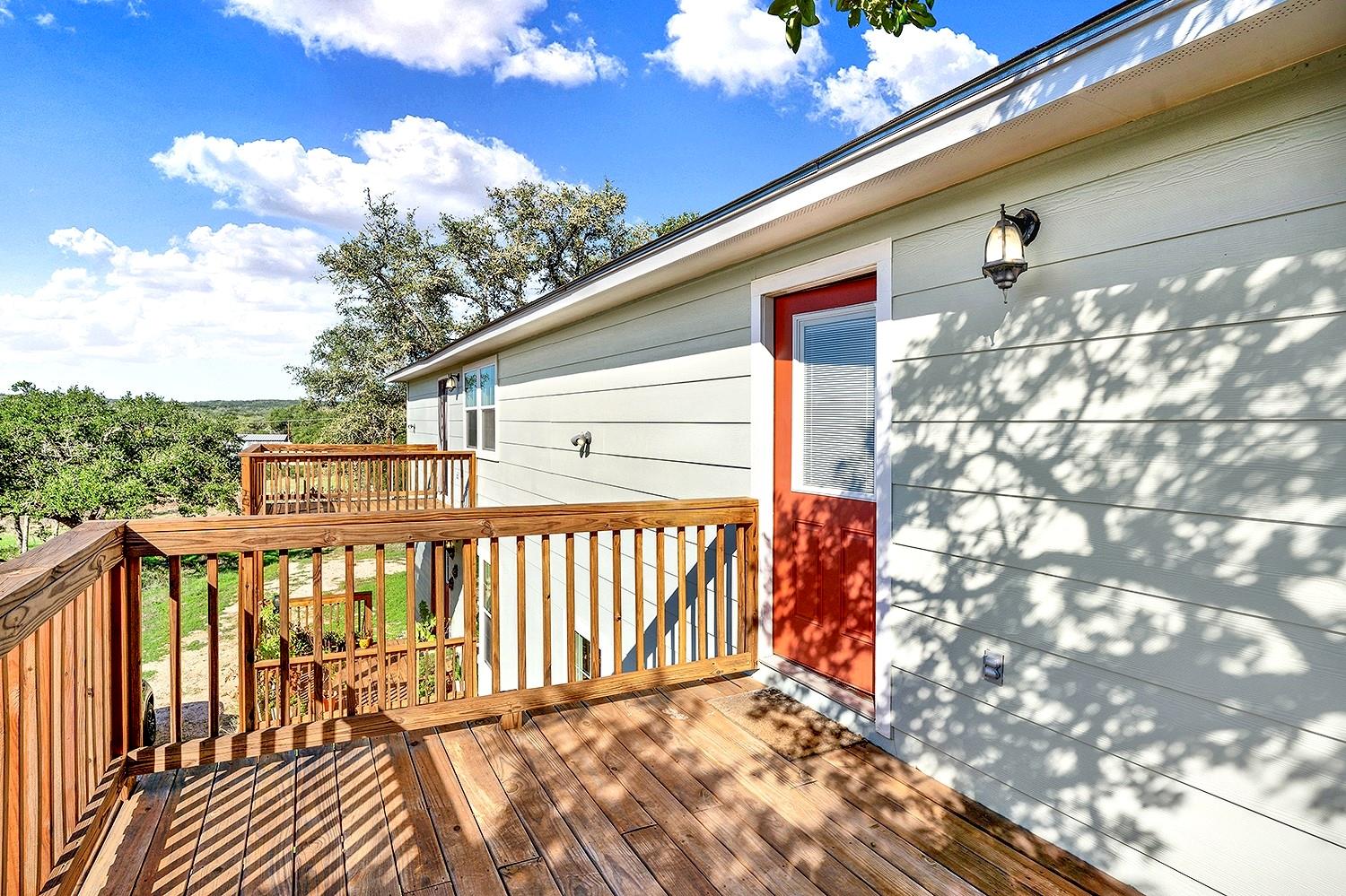 207 Oakwood Loop San Marcos TX 78666