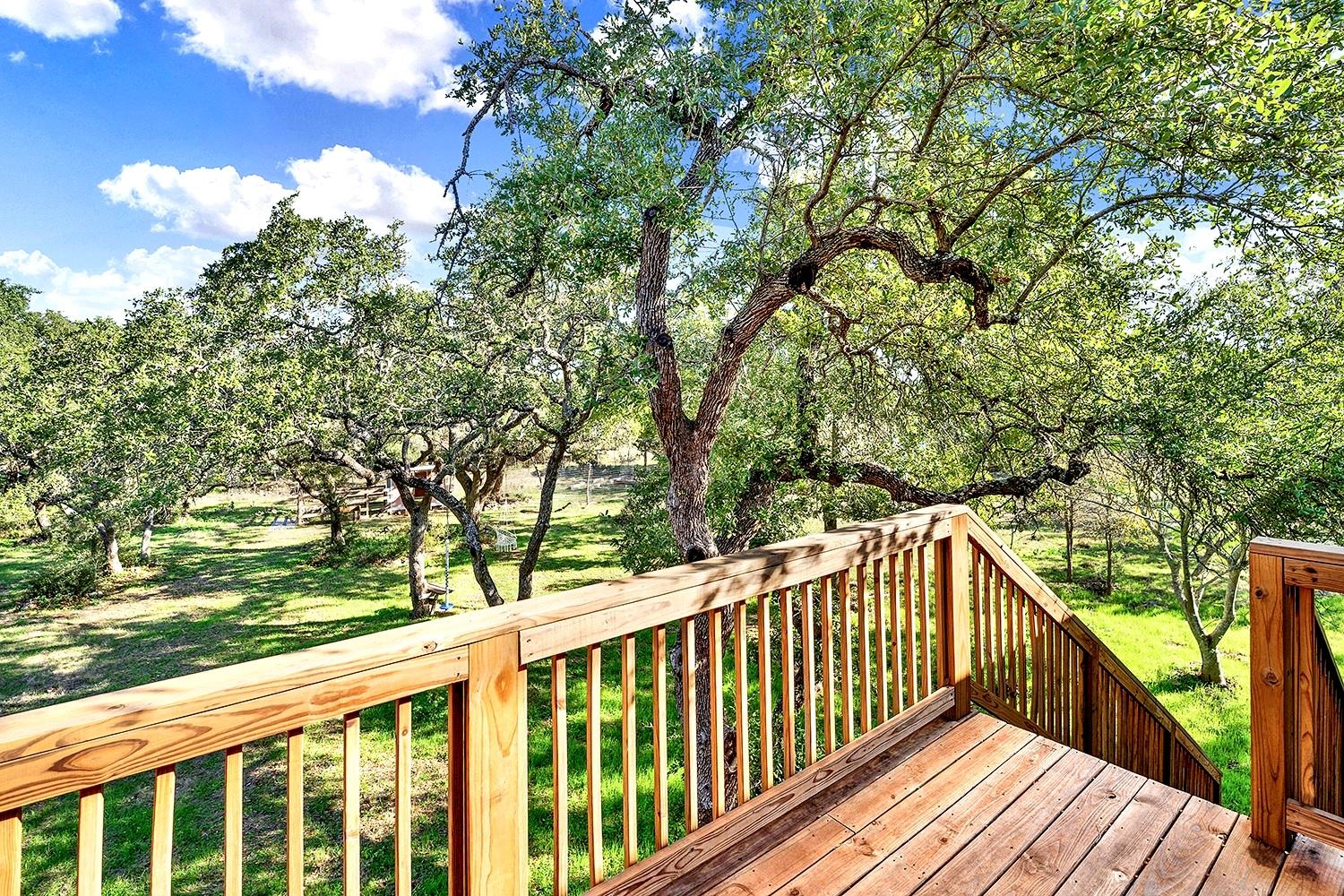 207 Oakwood Loop San Marcos TX 78666