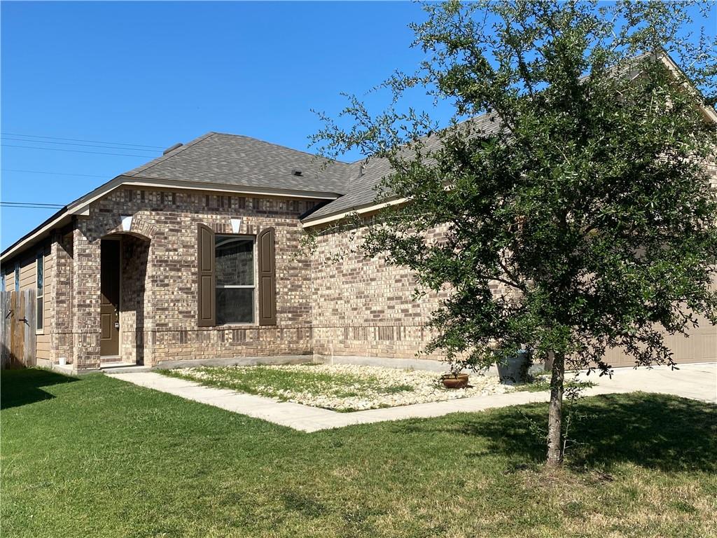 712 Estes Park Taylor TX 76574