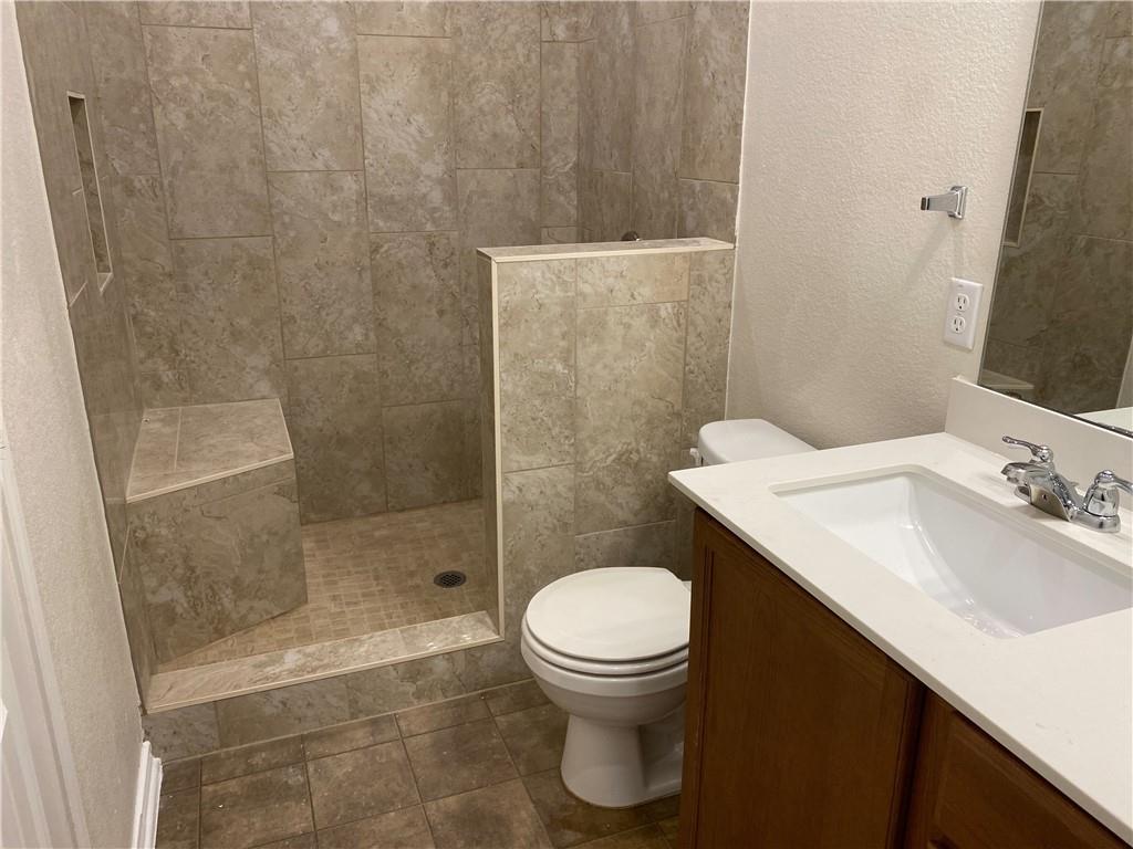 712 Estes Park Taylor TX 76574