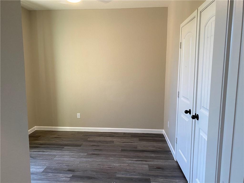 712 Estes Park Taylor TX 76574