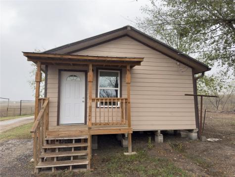 100 Simmons Family Farm Road Lockhart TX 78644