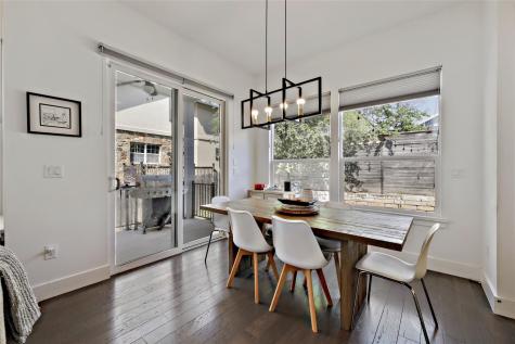 904 Catalpa Street Austin TX 78702