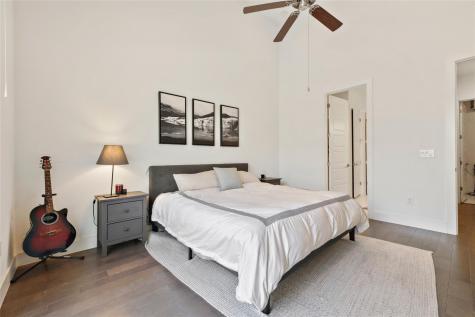 904 Catalpa Street Austin TX 78702