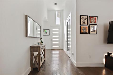 904 Catalpa Street Austin TX 78702