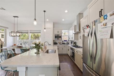 904 Catalpa Street Austin TX 78702