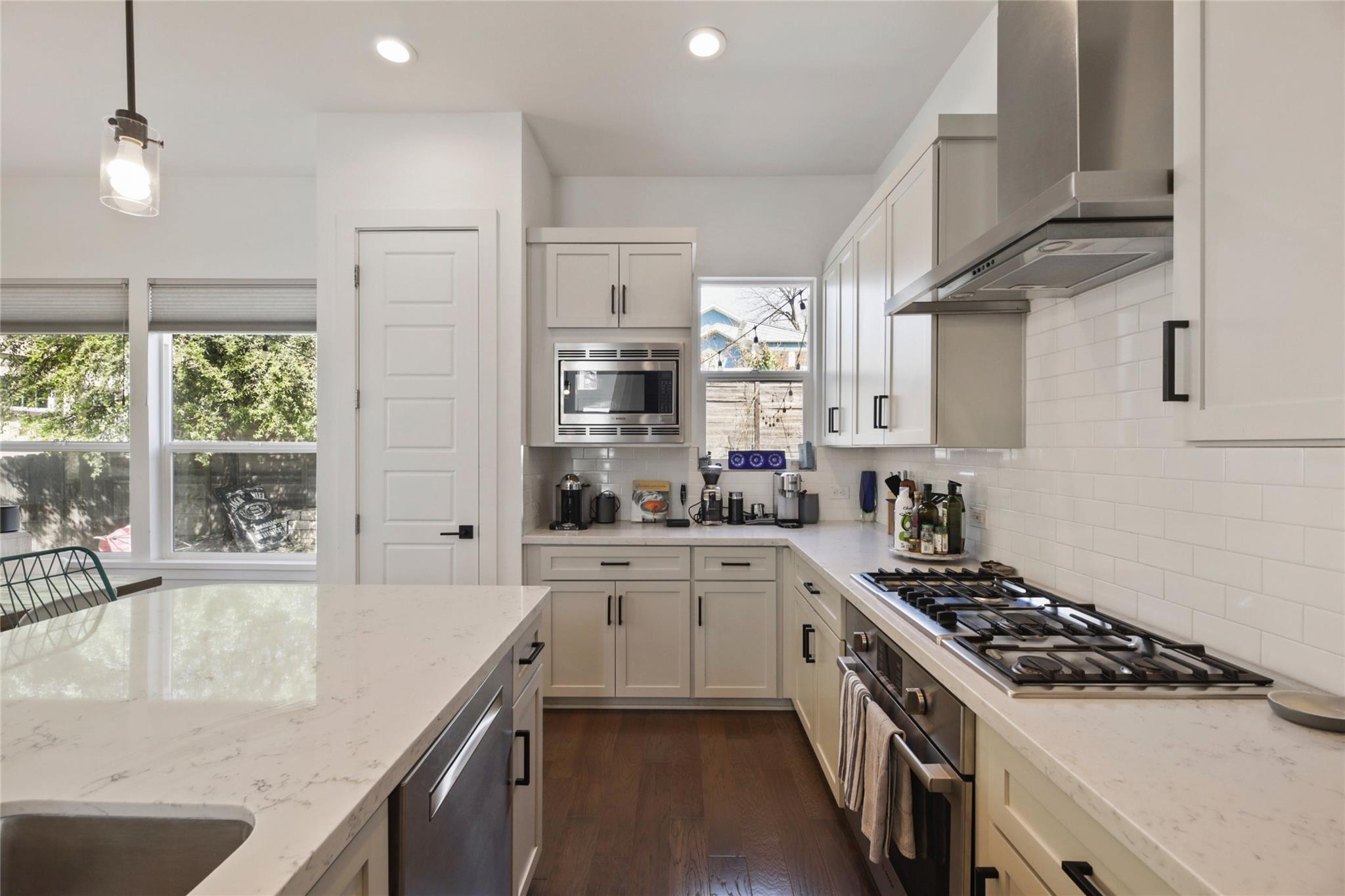 904 Catalpa Street Austin TX 78702