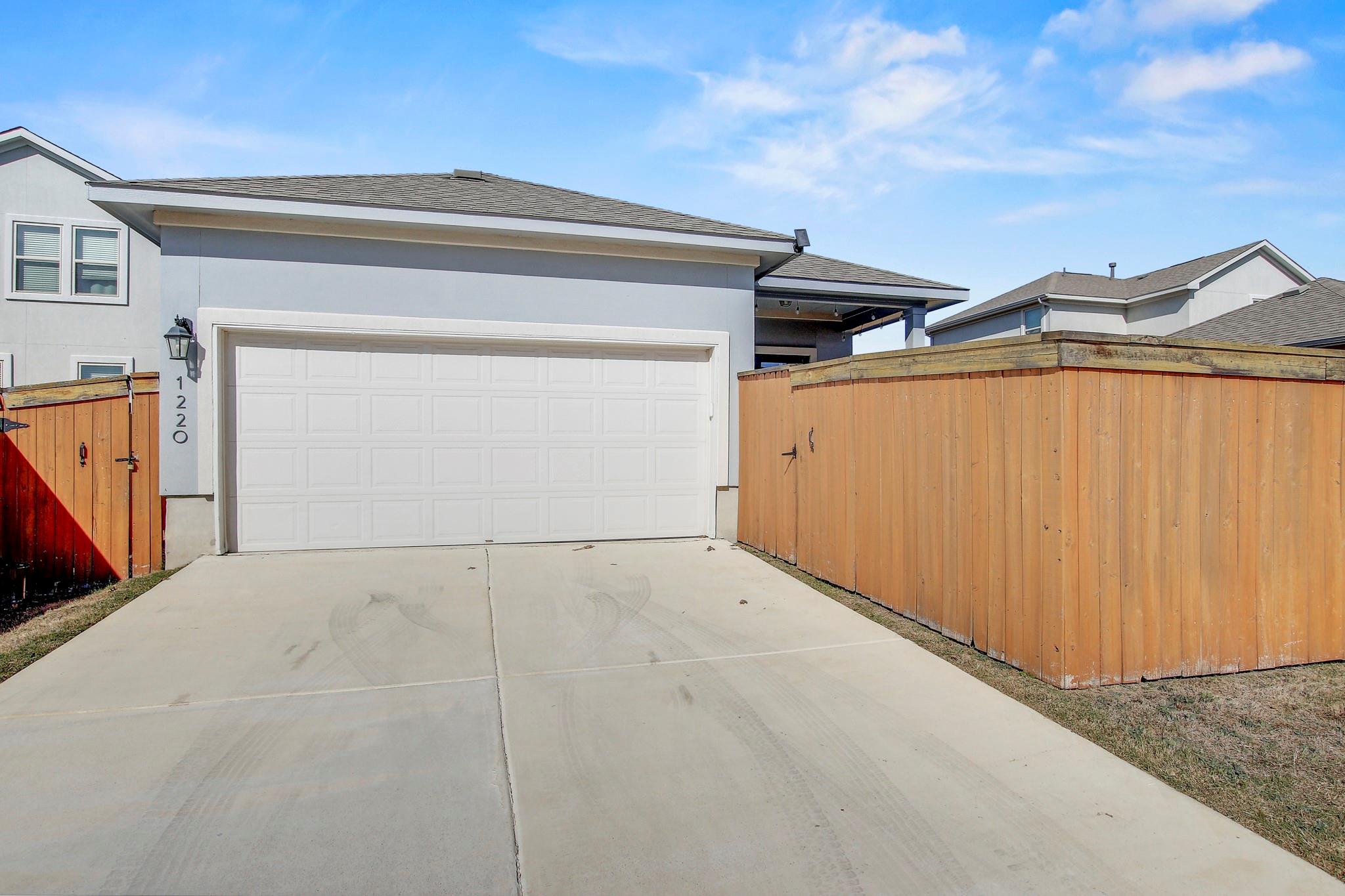 1220 Oak Chase Way Leander TX 78641