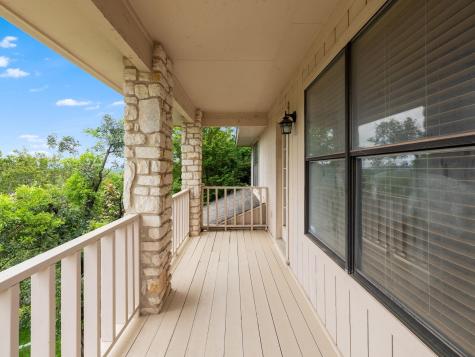 9305 Rolling Oaks Trail Austin TX 78750