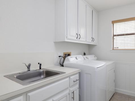 9305 Rolling Oaks Trail Austin TX 78750
