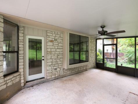 9305 Rolling Oaks Trail Austin TX 78750