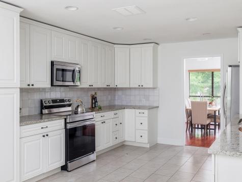 9305 Rolling Oaks Trail Austin TX 78750