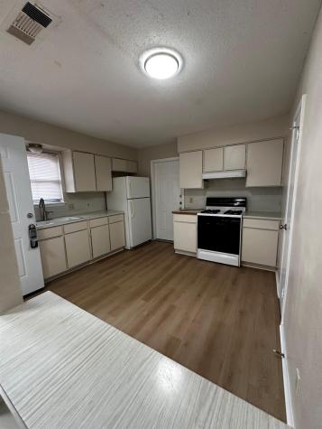 5802 Emerald Forest Drive Austin TX 78745