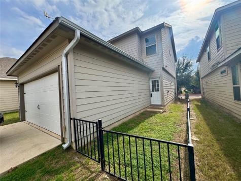 120 Buckthorn Drive Dripping Springs TX 78620