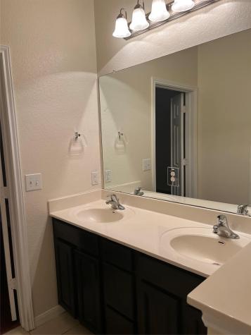 538 Tumlinson Fort Way Round Rock TX 78664