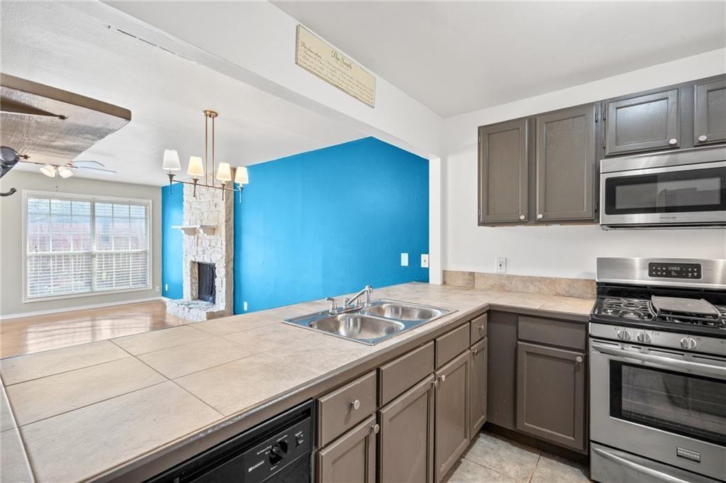 4819 Misty Slope Lane Austin TX 78744