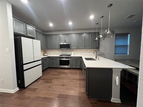 107 Hornbill Drive Hutto TX 78634