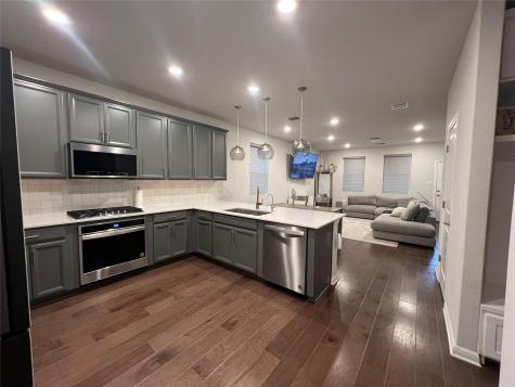 107 Hornbill Drive Hutto TX 78634