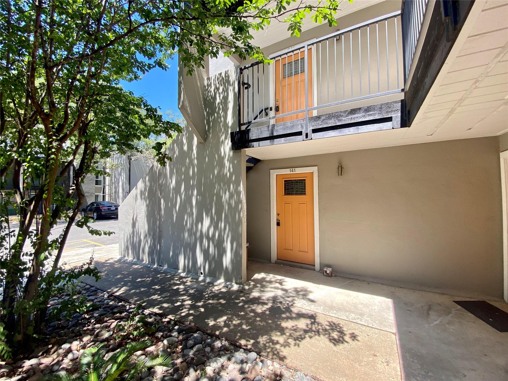 935 La Posada Drive Austin TX 78752