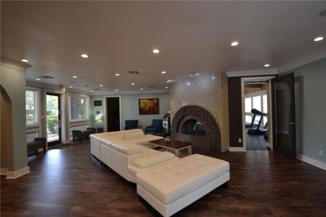 935 La Posada Drive Austin TX 78752