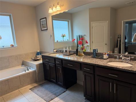 2917 Coral Valley Drive Leander TX 78641