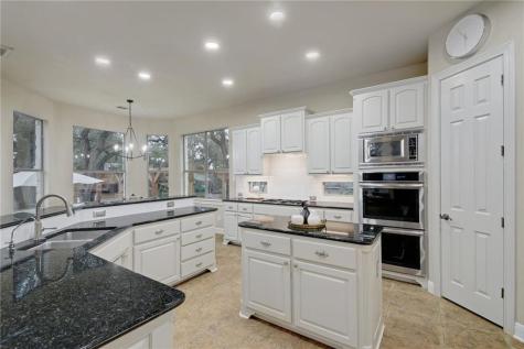 9903 Tree Bend Cove Austin TX 78750