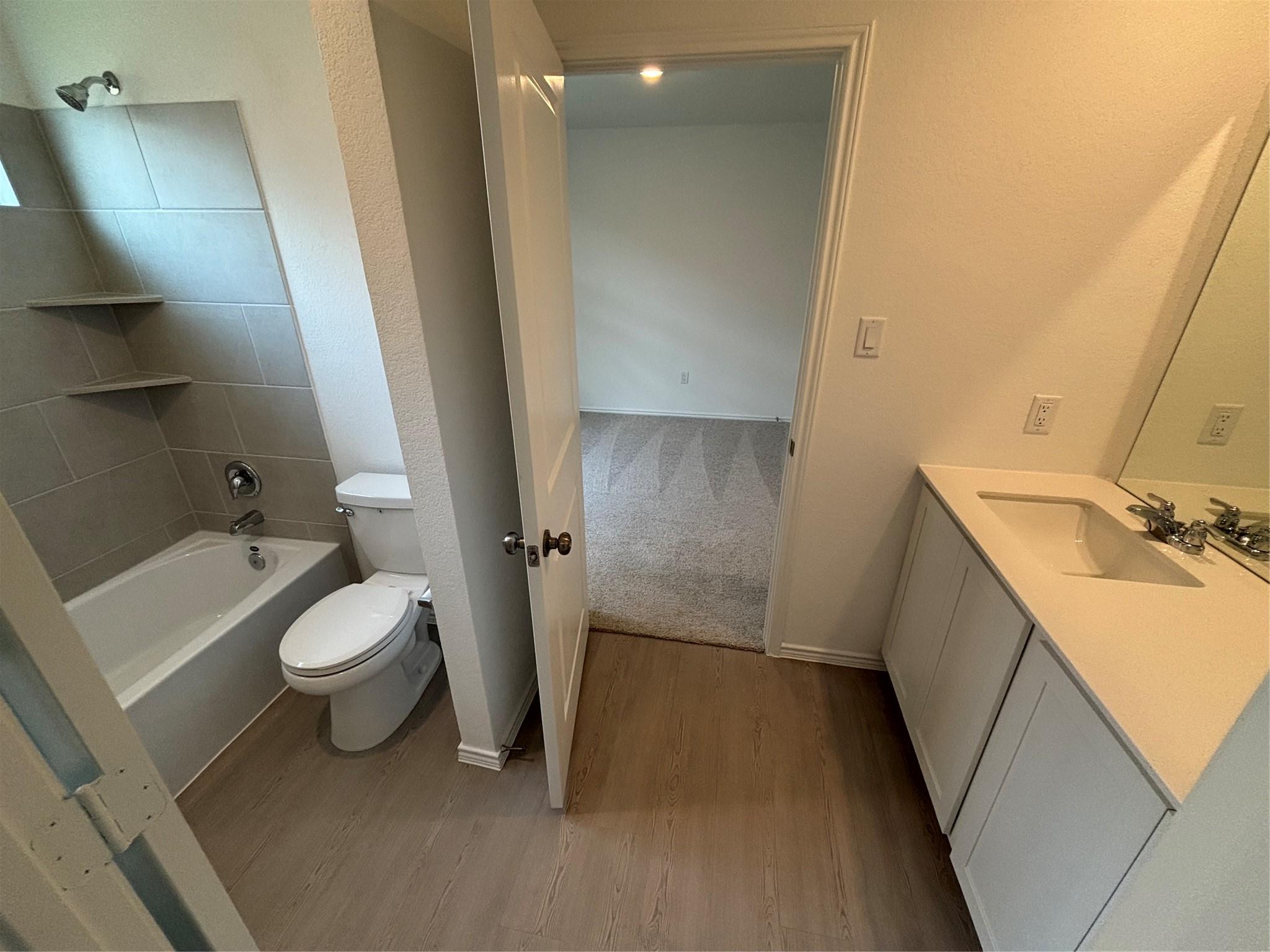 3262 Everett Kyle TX 78640
