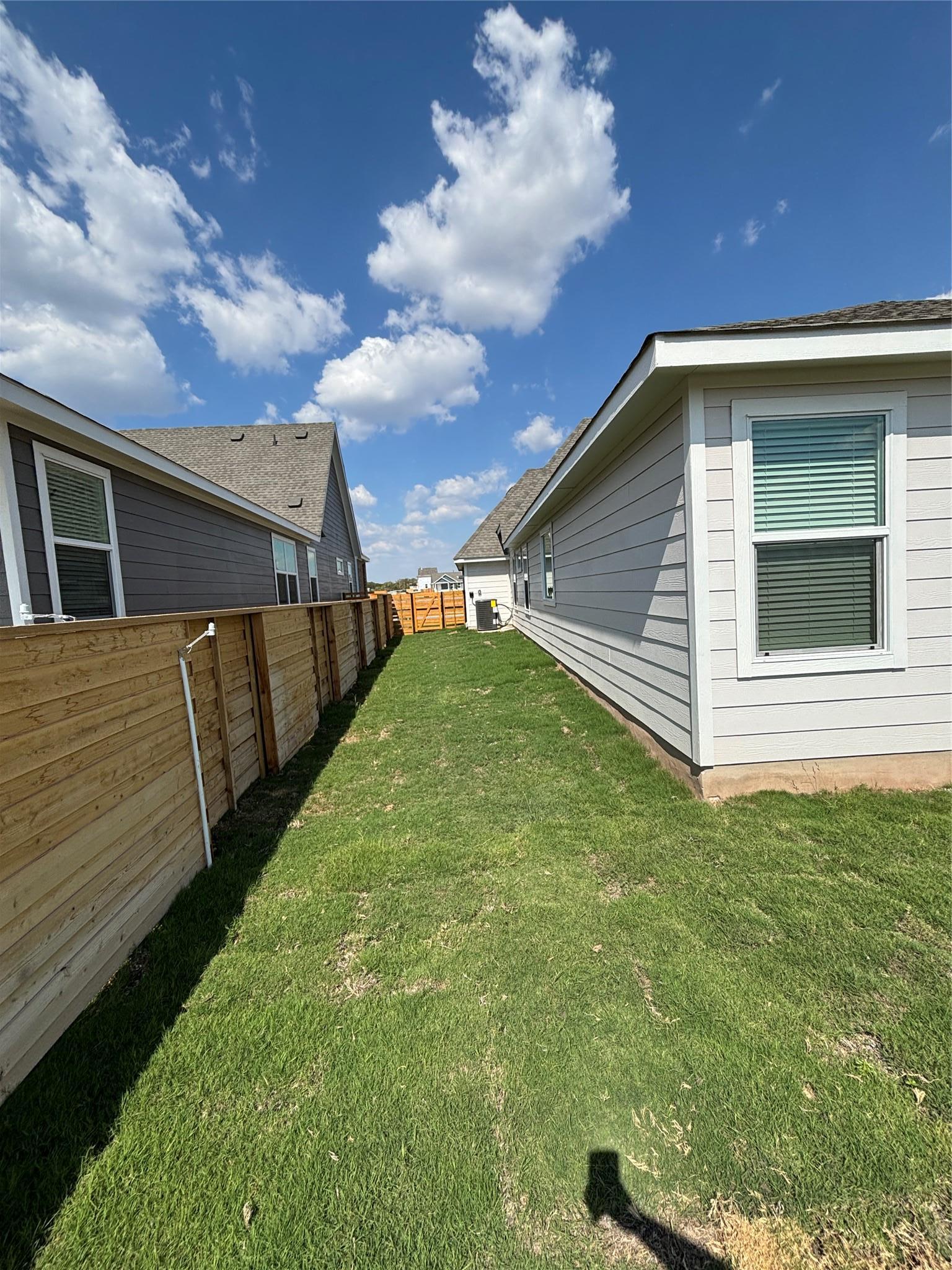 3262 Everett Kyle TX 78640