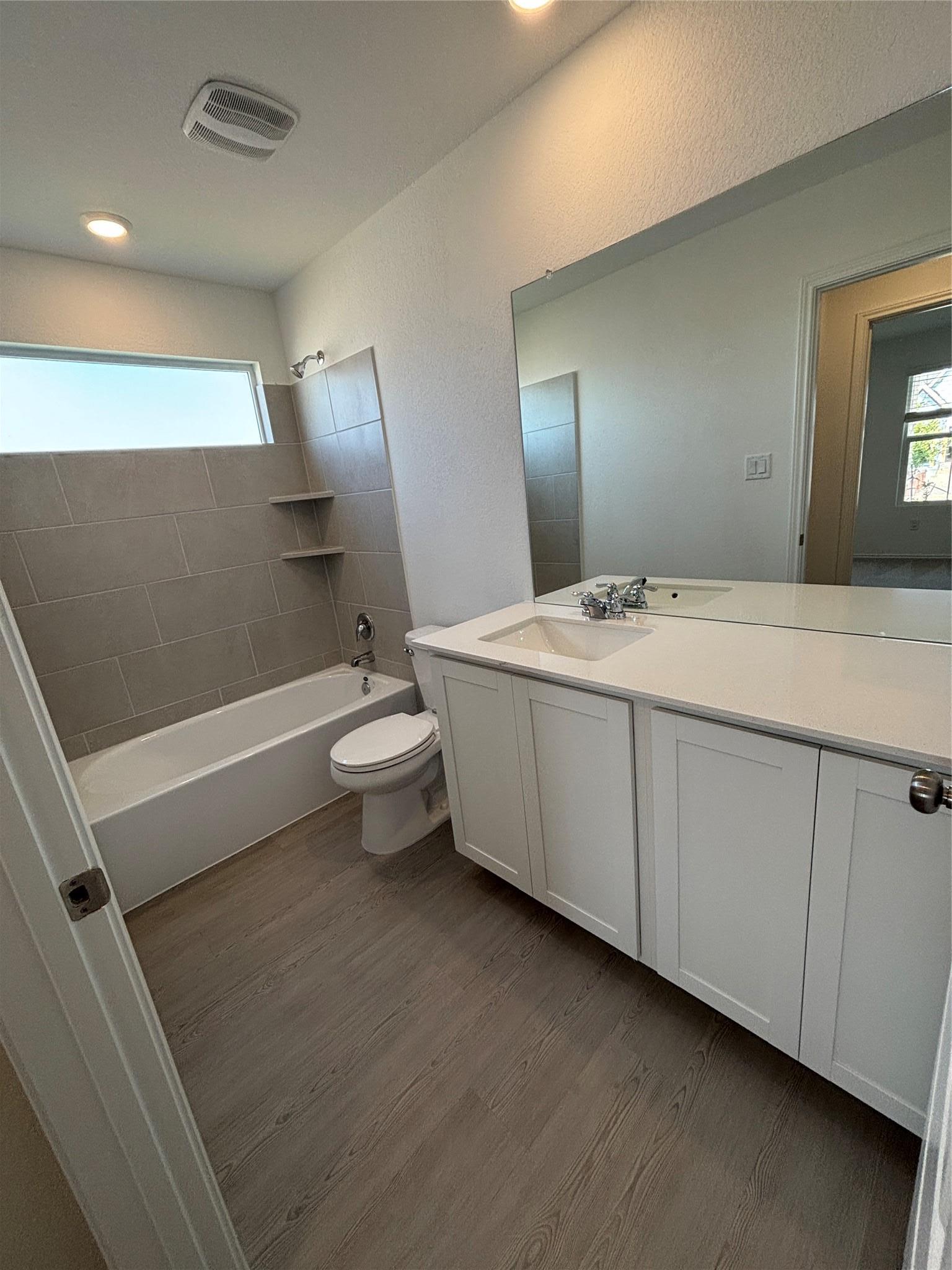 3262 Everett Kyle TX 78640