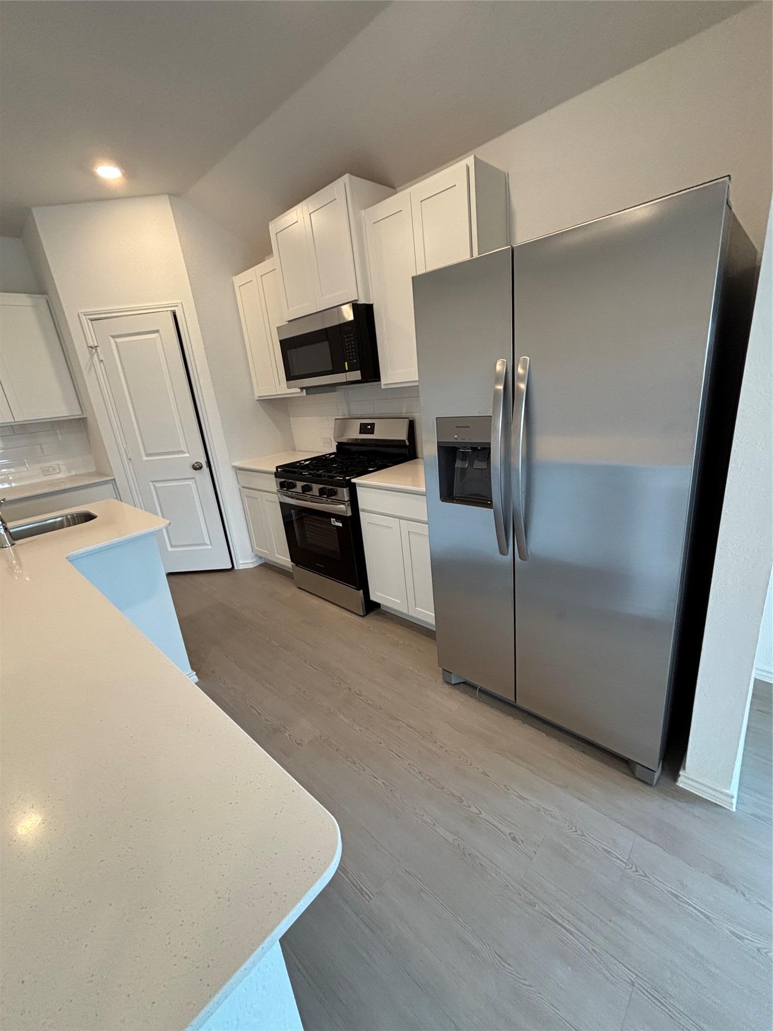 3262 Everett Kyle TX 78640