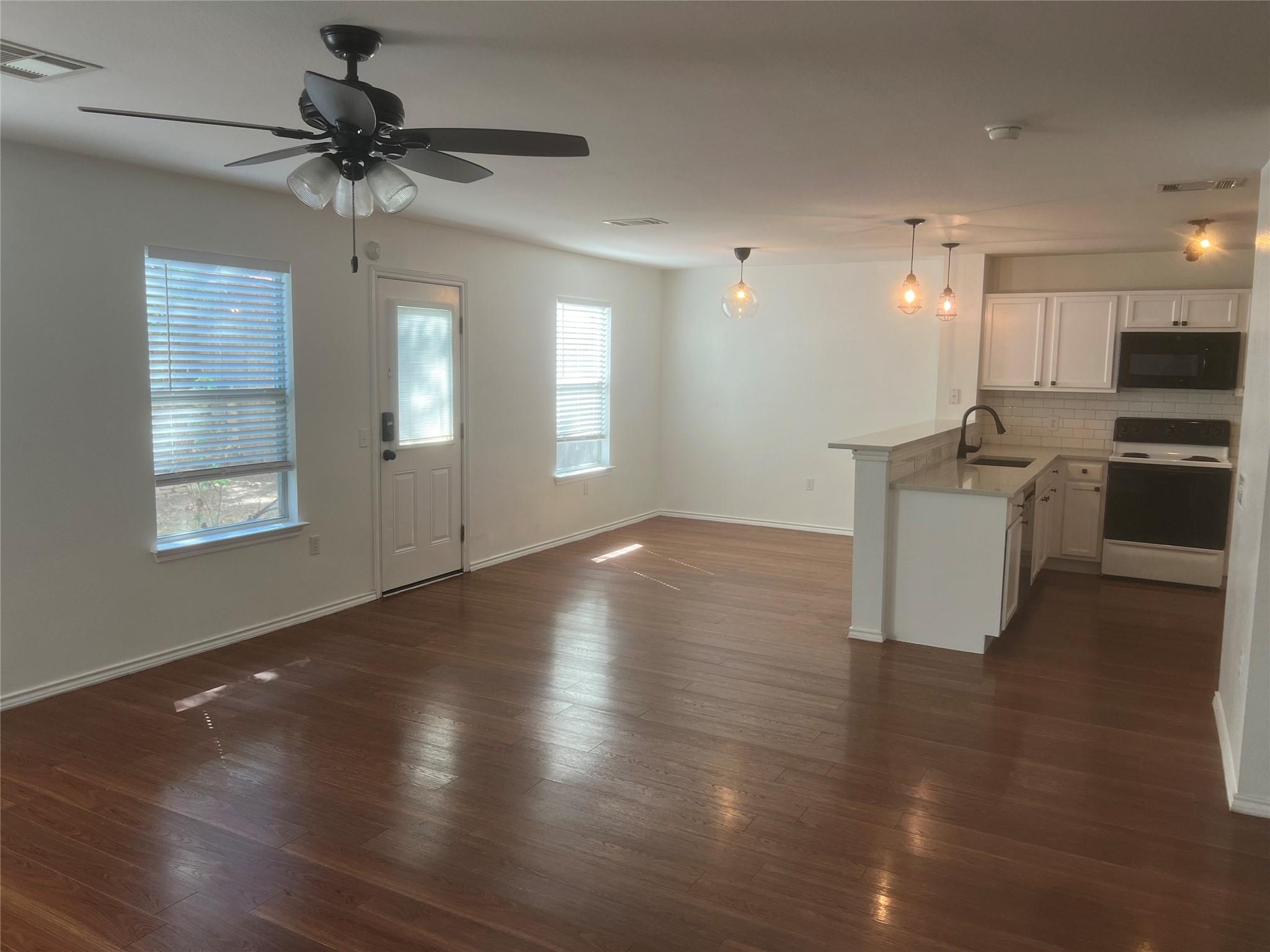8511 Davis Oaks Trail Austin TX 78748