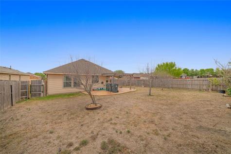 111 Lynn Crest Bend Buda TX 78610
