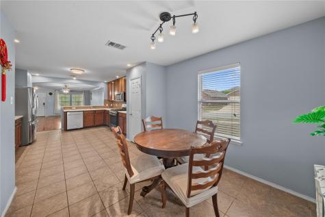 111 Lynn Crest Bend Buda TX 78610