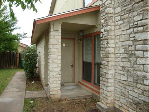 2804 Bull Run Taylor TX 76574