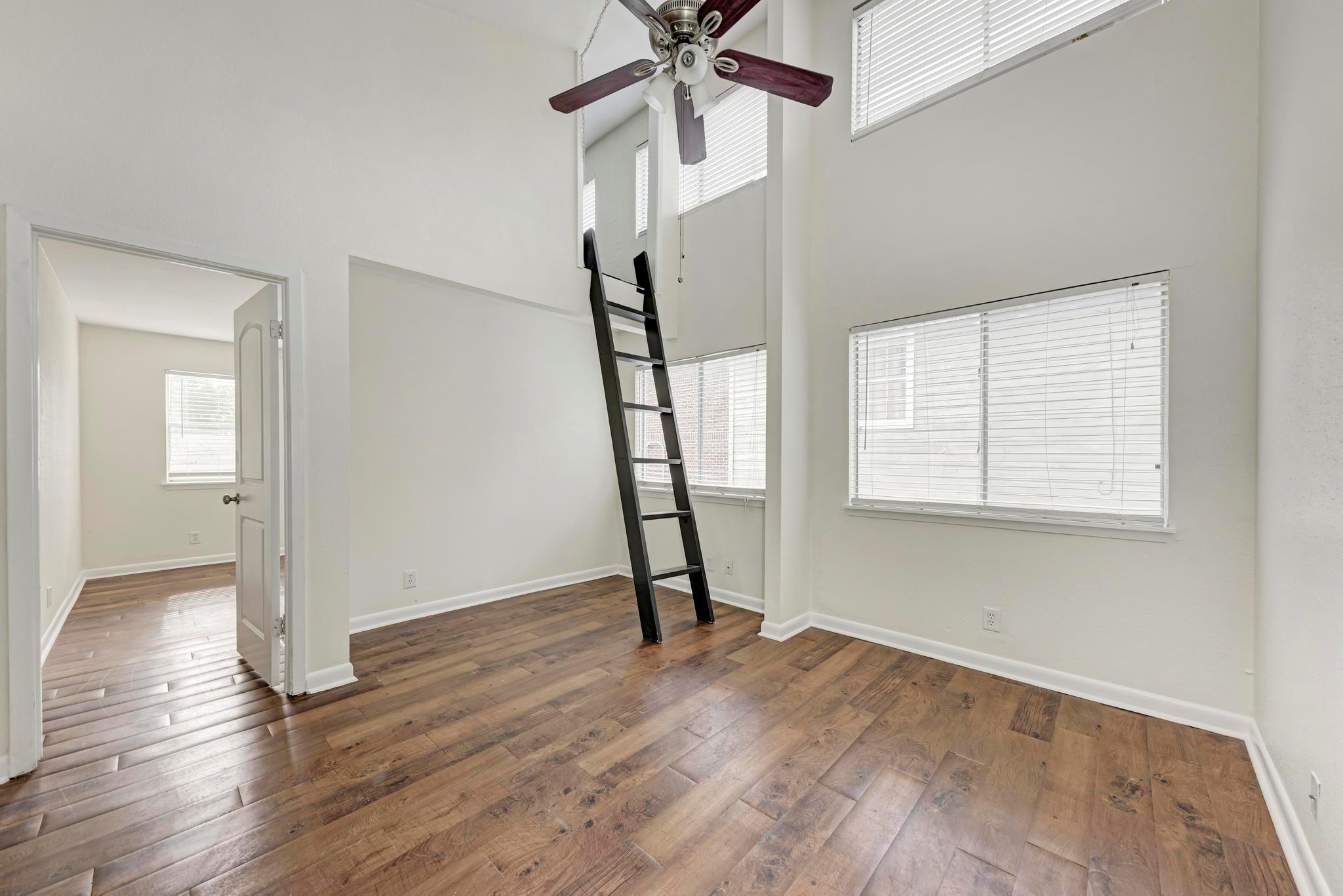 1010 W 23rd Street Austin TX 78705