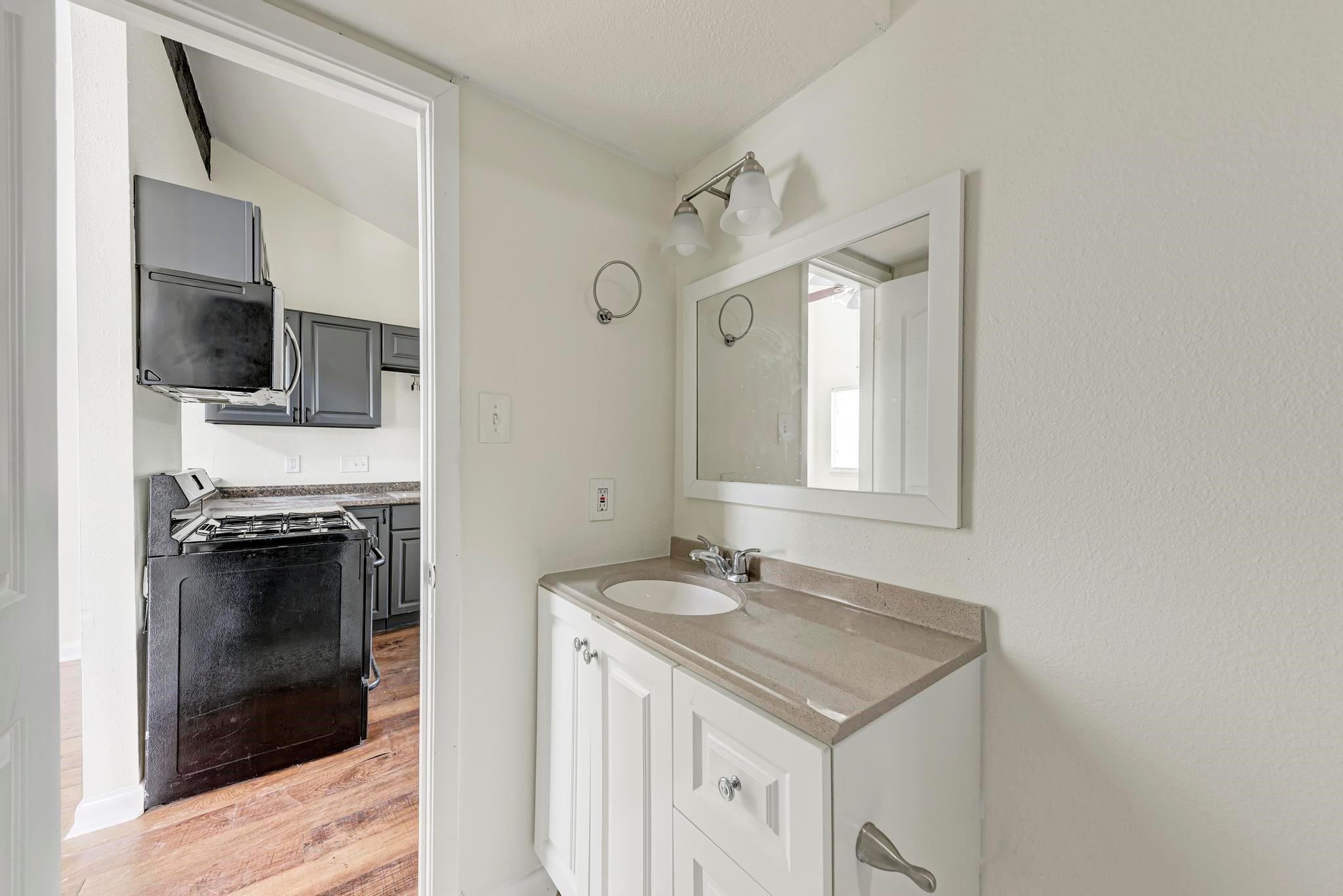 1010 W 23rd Street Austin TX 78705