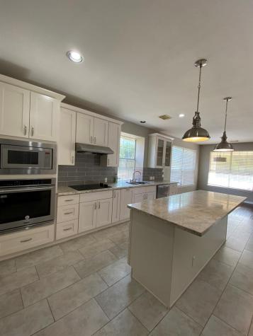 8800 Rattlebush Cove Austin TX 78750