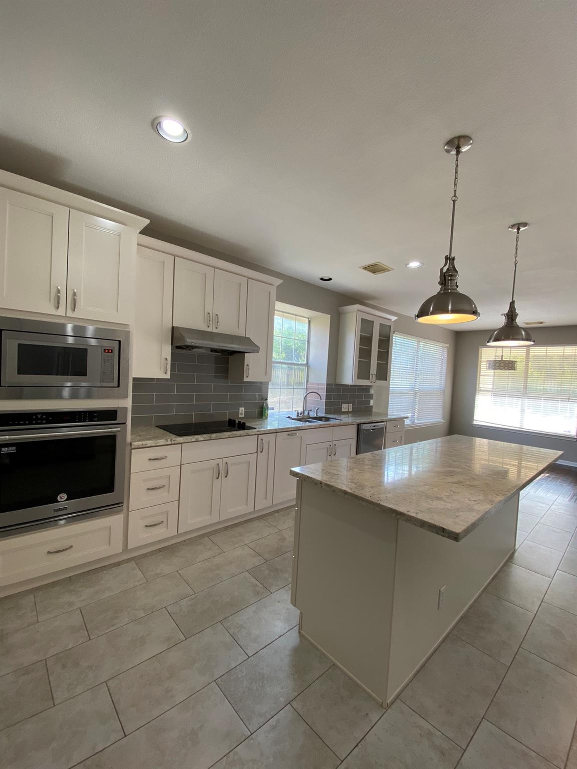 8800 Rattlebush Cove Austin TX 78750