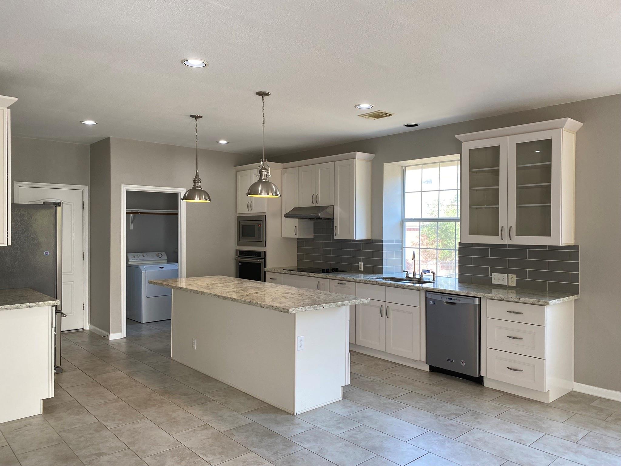 8800 Rattlebush Cove Austin TX 78750