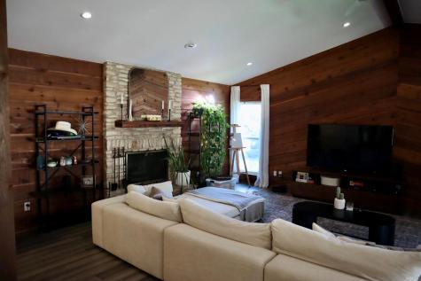 2710 Deeringhill Drive Austin TX 78745