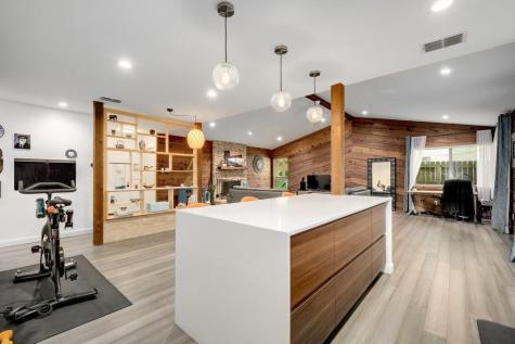 2710 Deeringhill Drive Austin TX 78745