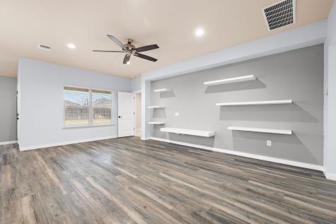 221 Camellia Drive Hutto TX 78634